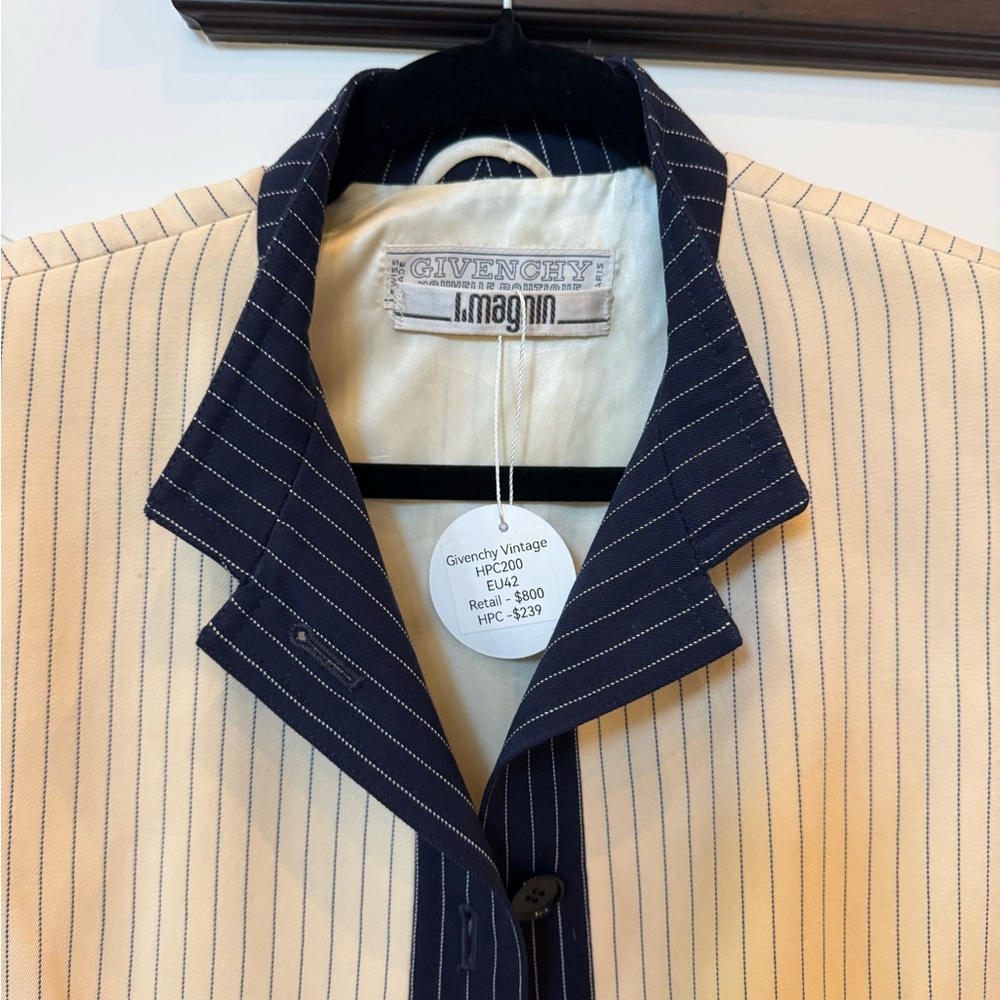 Givenchy Vintage Women's Cream and Navy Striped Blazer - Picture 3 of 8